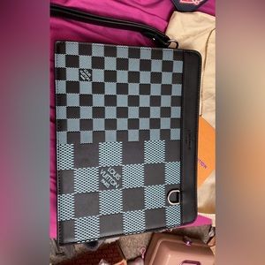 Clutch for men PRICE REFLECTS